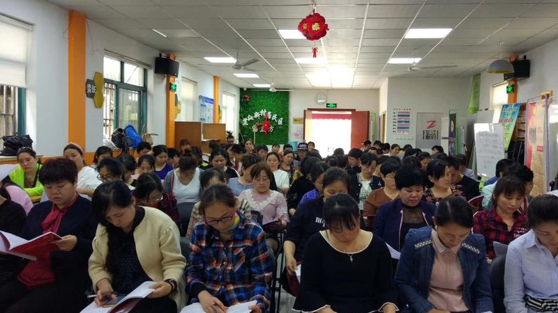 小标题：游泳圈的重要性